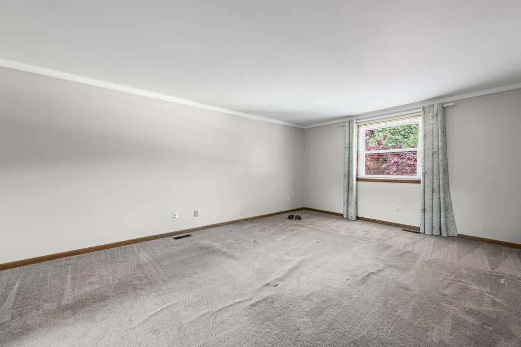 8073 Gandy Court Grosse Ile Township MI 48138