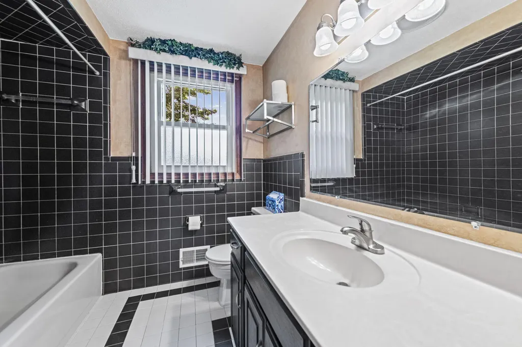 8073 Gandy Court Grosse Ile Township MI 48138