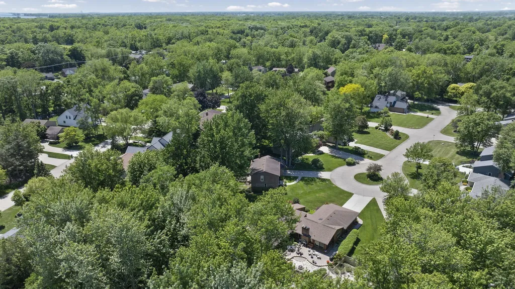 8073 Gandy Court Grosse Ile Township MI 48138
