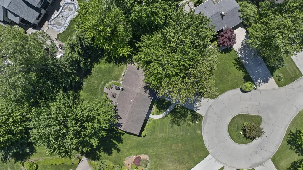 8073 Gandy Court Grosse Ile Township MI 48138