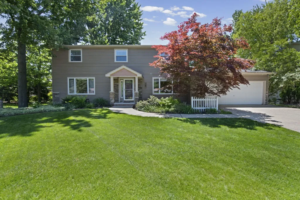 8073 Gandy Court Grosse Ile Township MI 48138