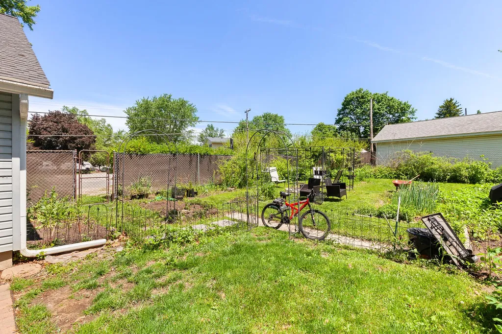 246 Washington Street Clinton Village MI 49236