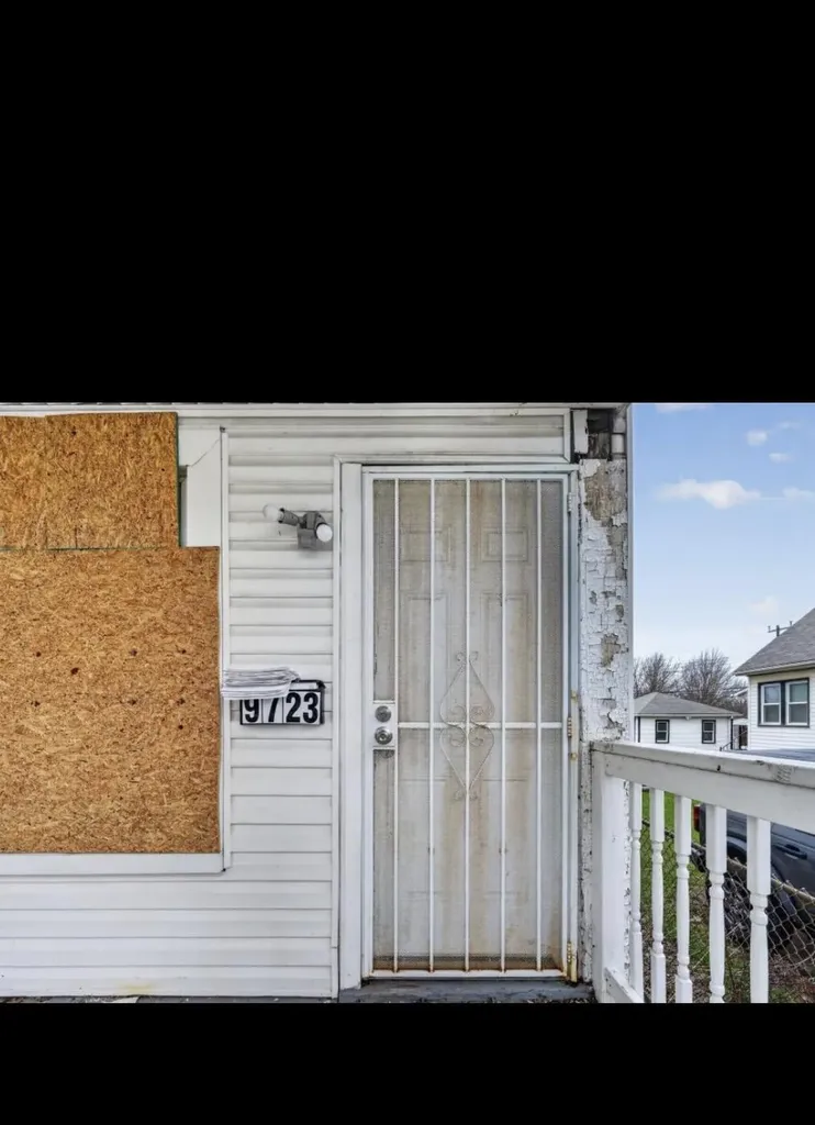 9721 Otsego Street Detroit City MI 48204
