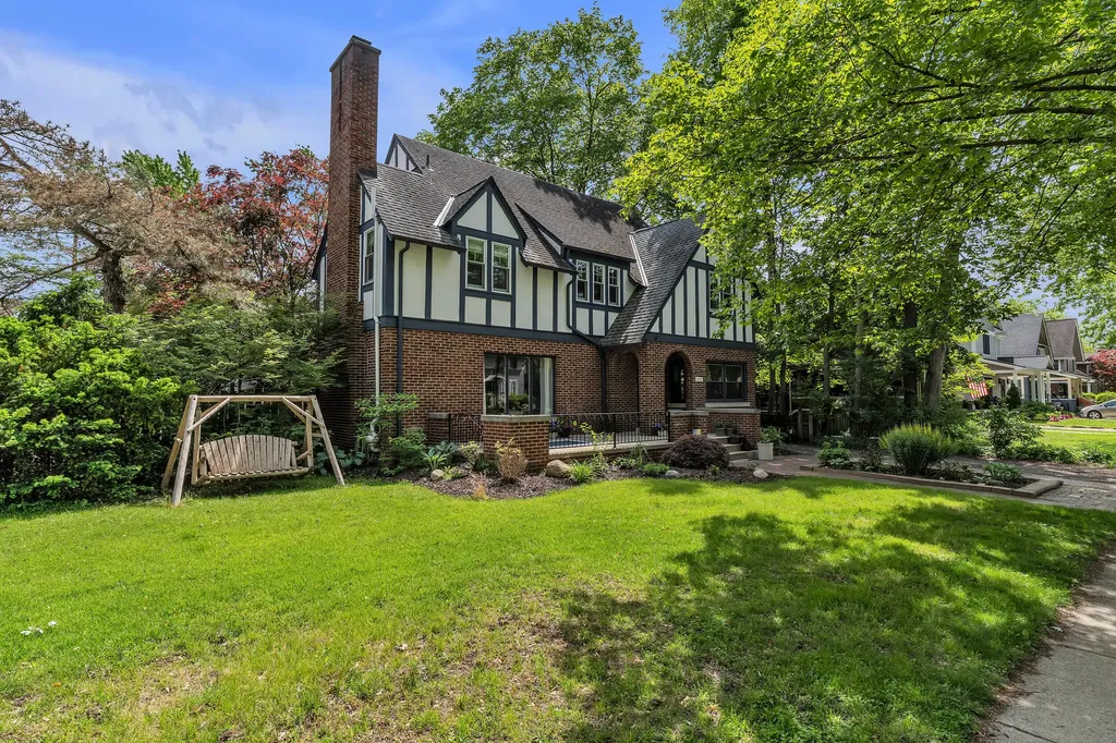 1322 Granger Avenue Ann Arbor City MI 48104