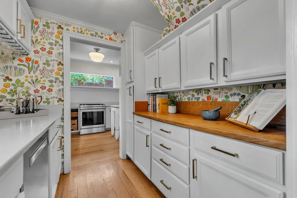 1322 Granger Avenue Ann Arbor City MI 48104