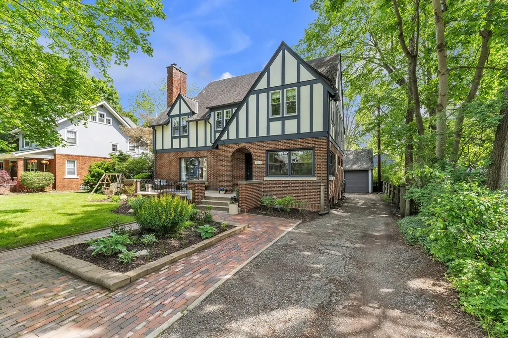 1322 Granger Avenue Ann Arbor City MI 48104