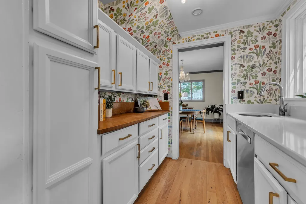 1322 Granger Avenue Ann Arbor City MI 48104