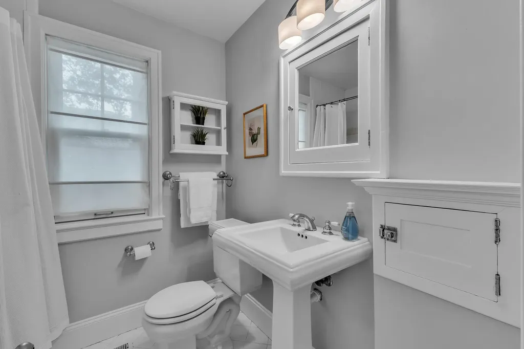 1322 Granger Avenue Ann Arbor City MI 48104