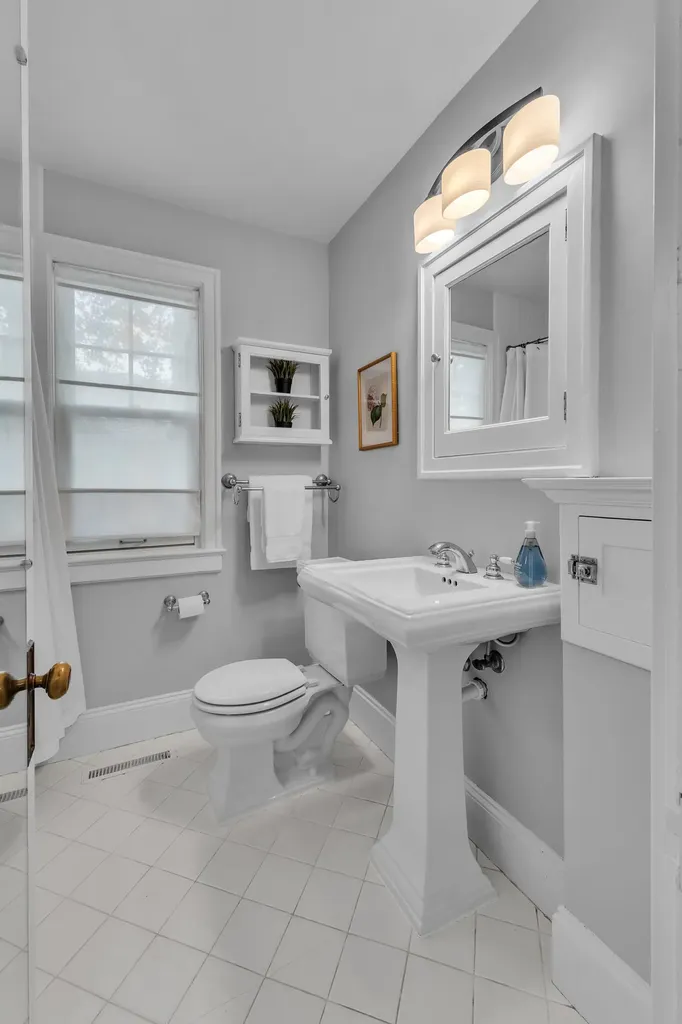 1322 Granger Avenue Ann Arbor City MI 48104
