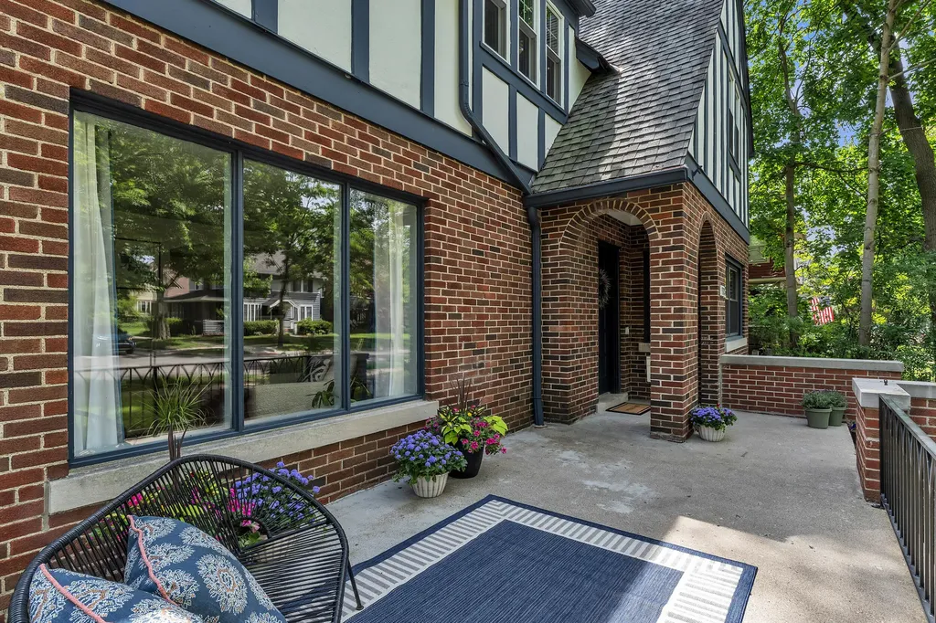 1322 Granger Avenue Ann Arbor City MI 48104