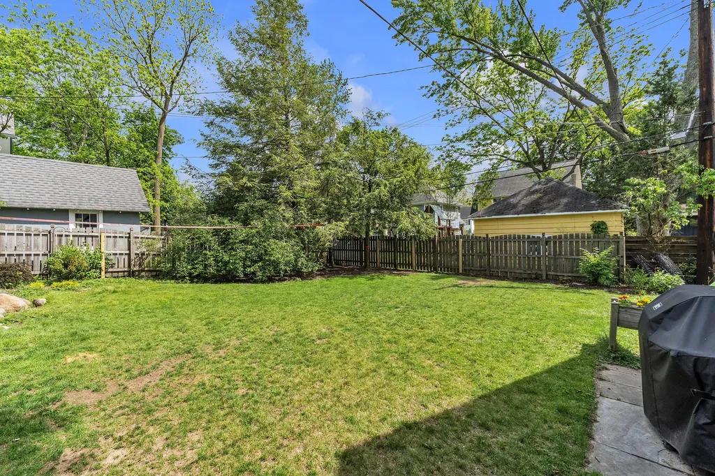 1322 Granger Avenue Ann Arbor City MI 48104