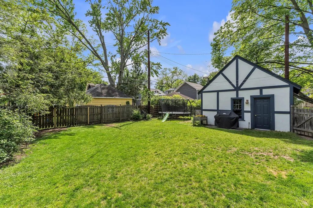 1322 Granger Avenue Ann Arbor City MI 48104