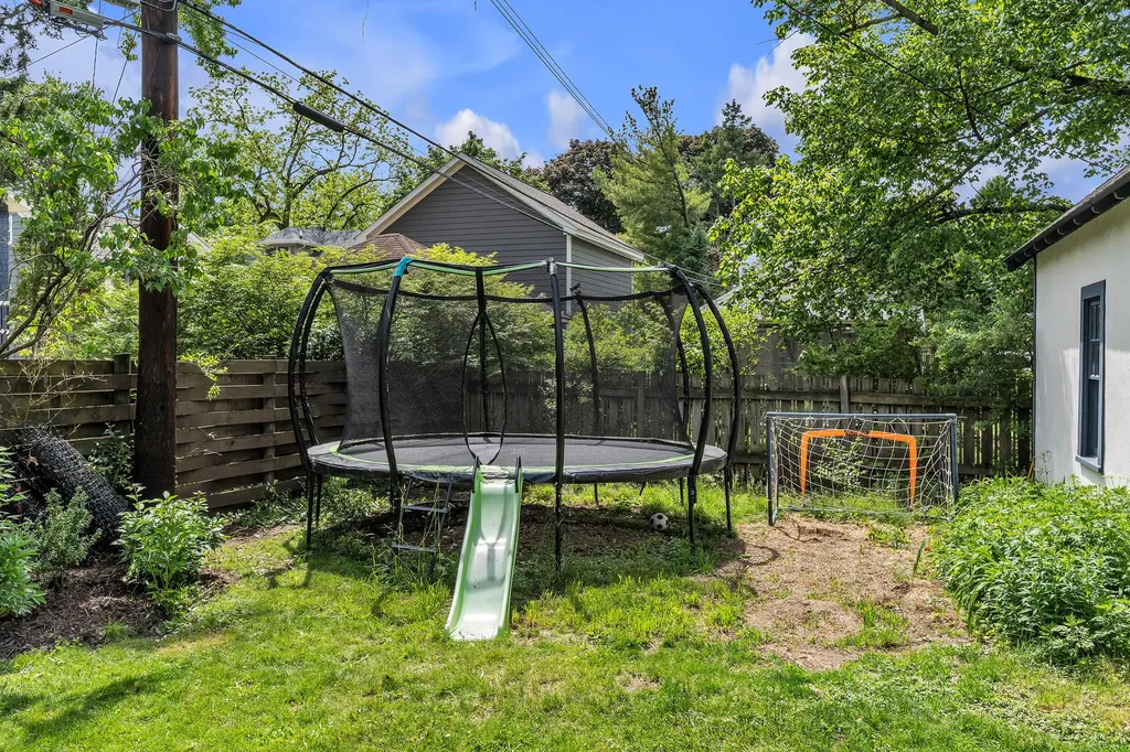 1322 Granger Avenue Ann Arbor City MI 48104