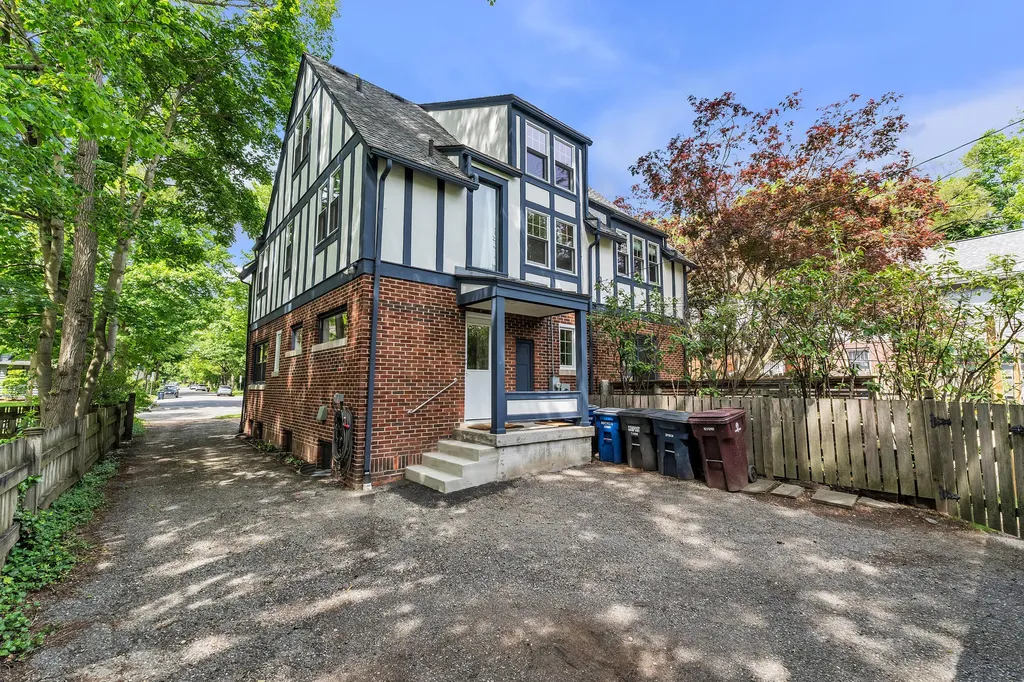 1322 Granger Avenue Ann Arbor City MI 48104
