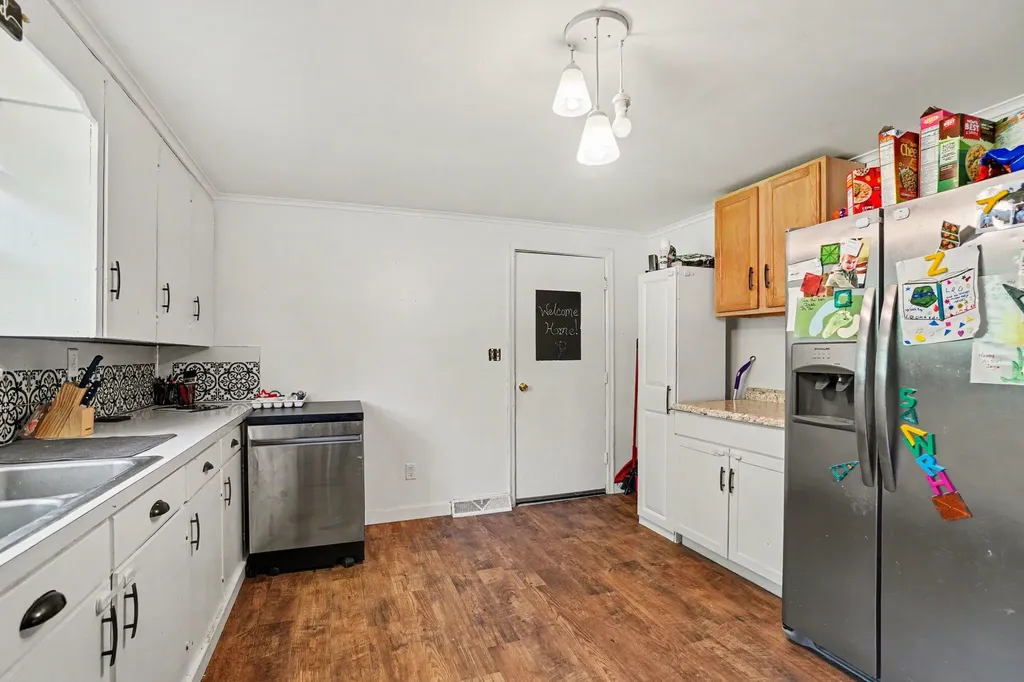 1230 Longfellow Avenue Blackman Charter Township MI 49202