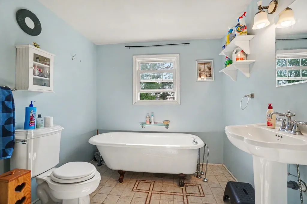 1230 Longfellow Avenue Blackman Charter Township MI 49202