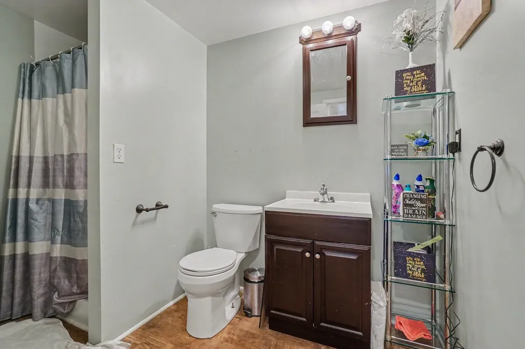 1230 Longfellow Avenue Blackman Charter Township MI 49202