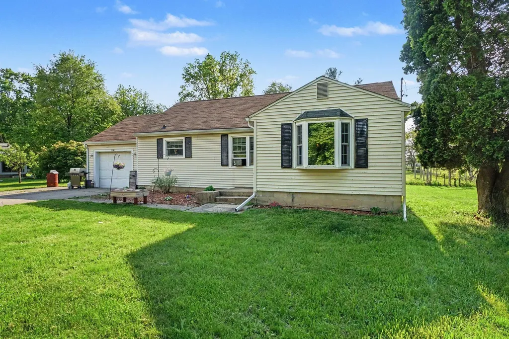 1230 Longfellow Avenue Blackman Charter Township MI 49202