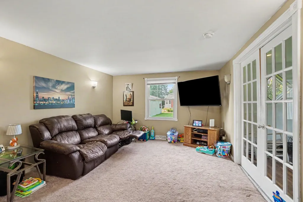 1230 Longfellow Avenue Blackman Charter Township MI 49202