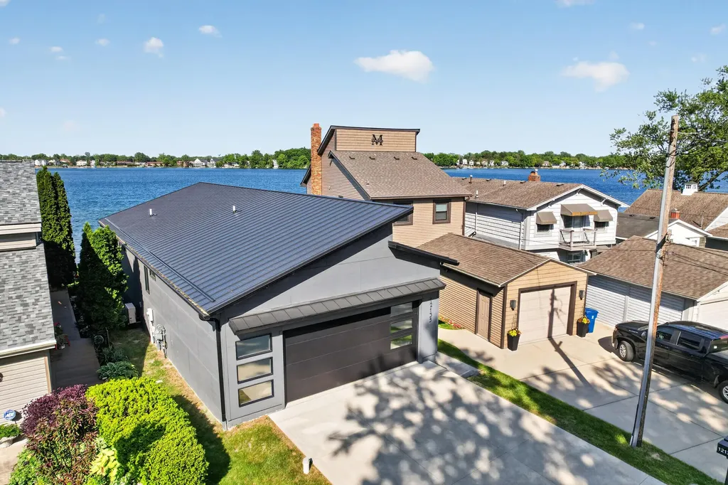 12135 Margaret Drive Fenton Charter Township MI 48430