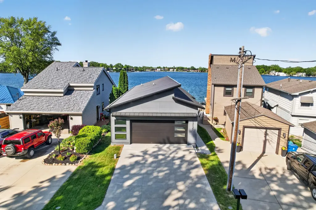 12135 Margaret Drive Fenton Charter Township MI 48430
