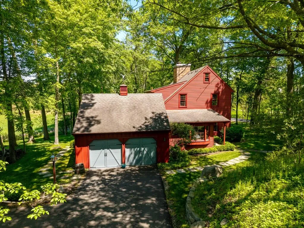 4505 W Loch Alpine Drive Webster Township MI 48103