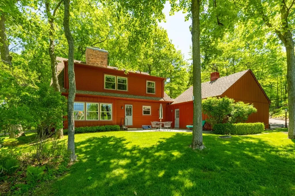 4505 W Loch Alpine Drive Webster Township MI 48103