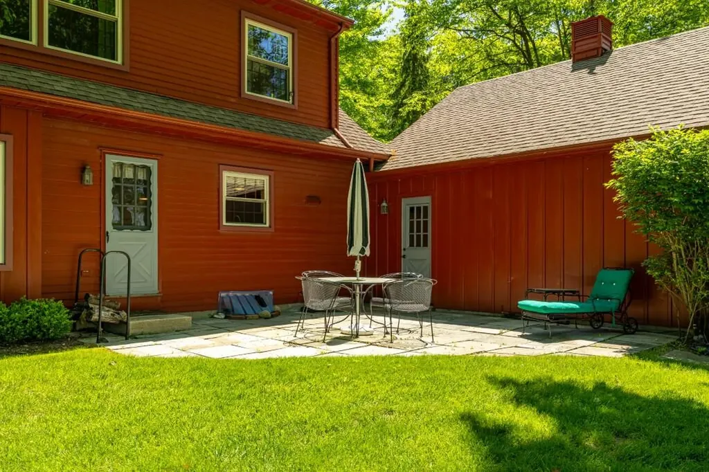 4505 W Loch Alpine Drive Webster Township MI 48103