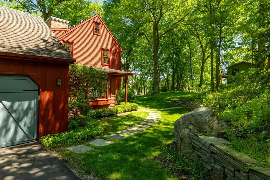 4505 W Loch Alpine Drive Webster Township MI 48103
