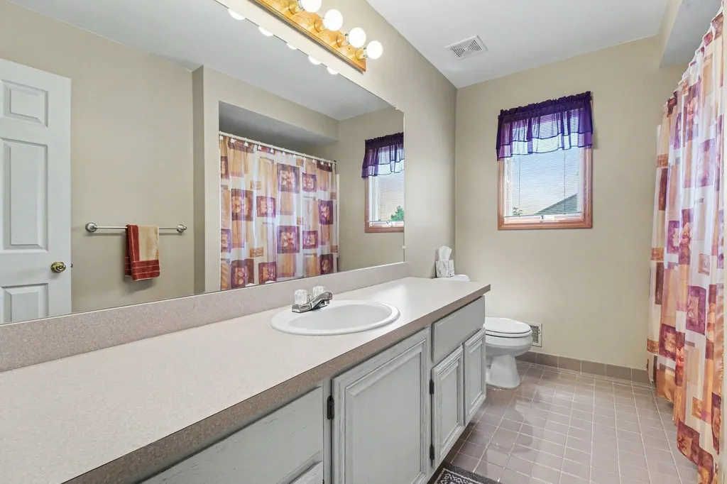50777 Cambridge Drive Macomb Township MI 48044