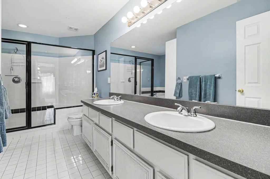 50777 Cambridge Drive Macomb Township MI 48044