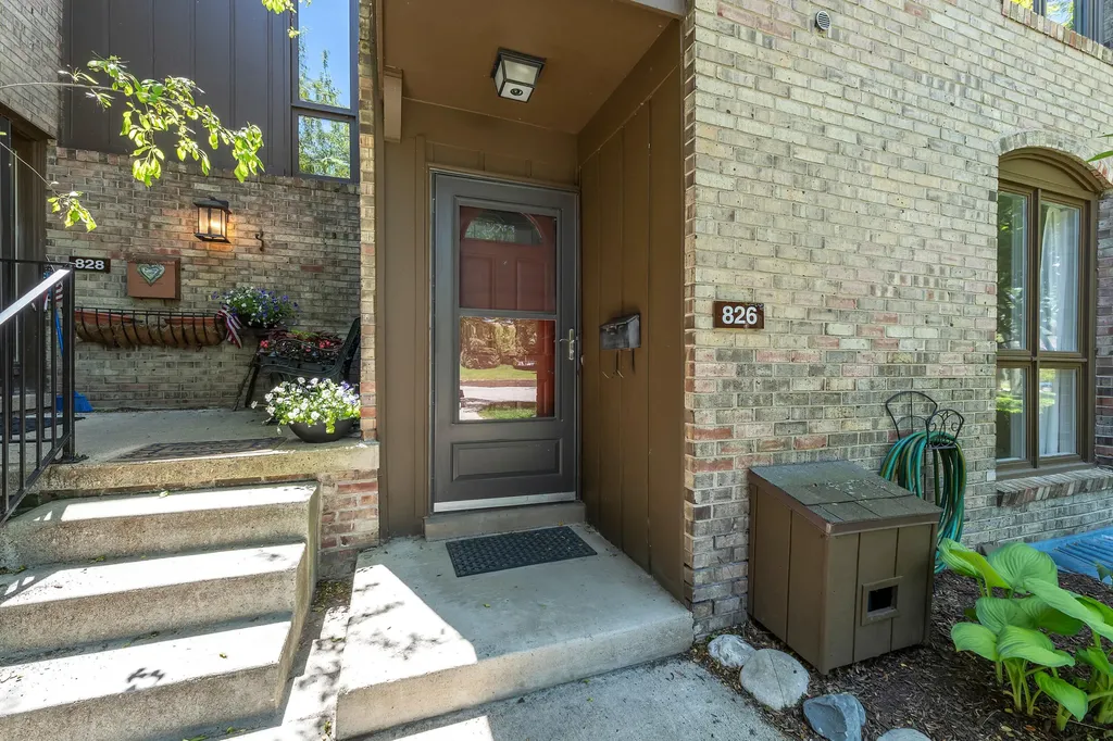 826 Earhart Road Ann Arbor City MI 48105