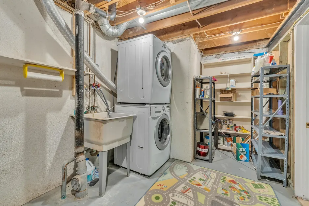 826 Earhart Road Ann Arbor City MI 48105