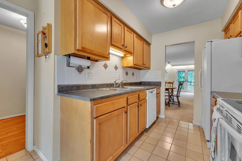 826 Earhart Road Ann Arbor City MI 48105