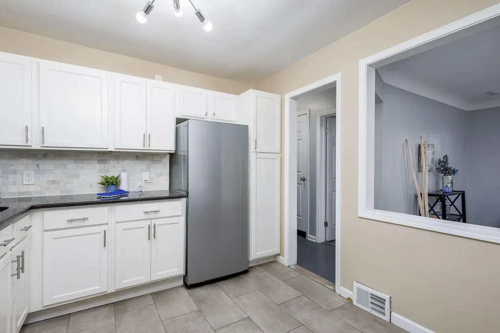 2108 E 4th Street Royal Oak City MI 48067