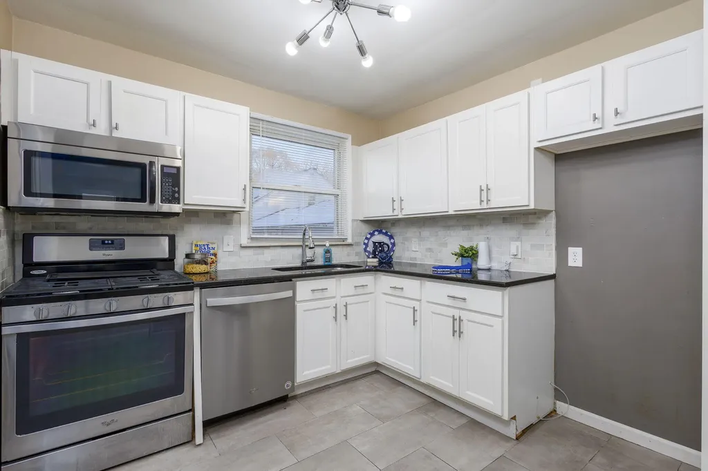 2108 E 4th Street Royal Oak City MI 48067