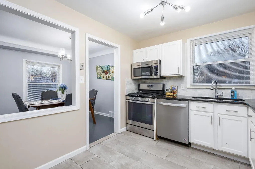 2108 E 4th Street Royal Oak City MI 48067