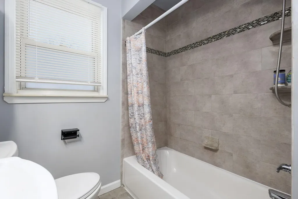 2108 E 4th Street Royal Oak City MI 48067