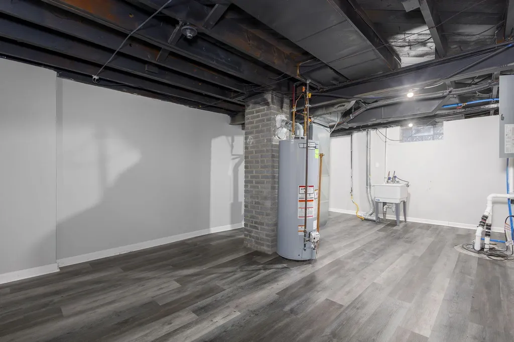 2108 E 4th Street Royal Oak City MI 48067