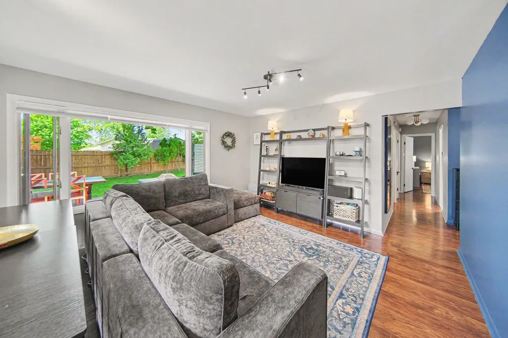 17 Sycamore Drive Chelsea City MI 48118