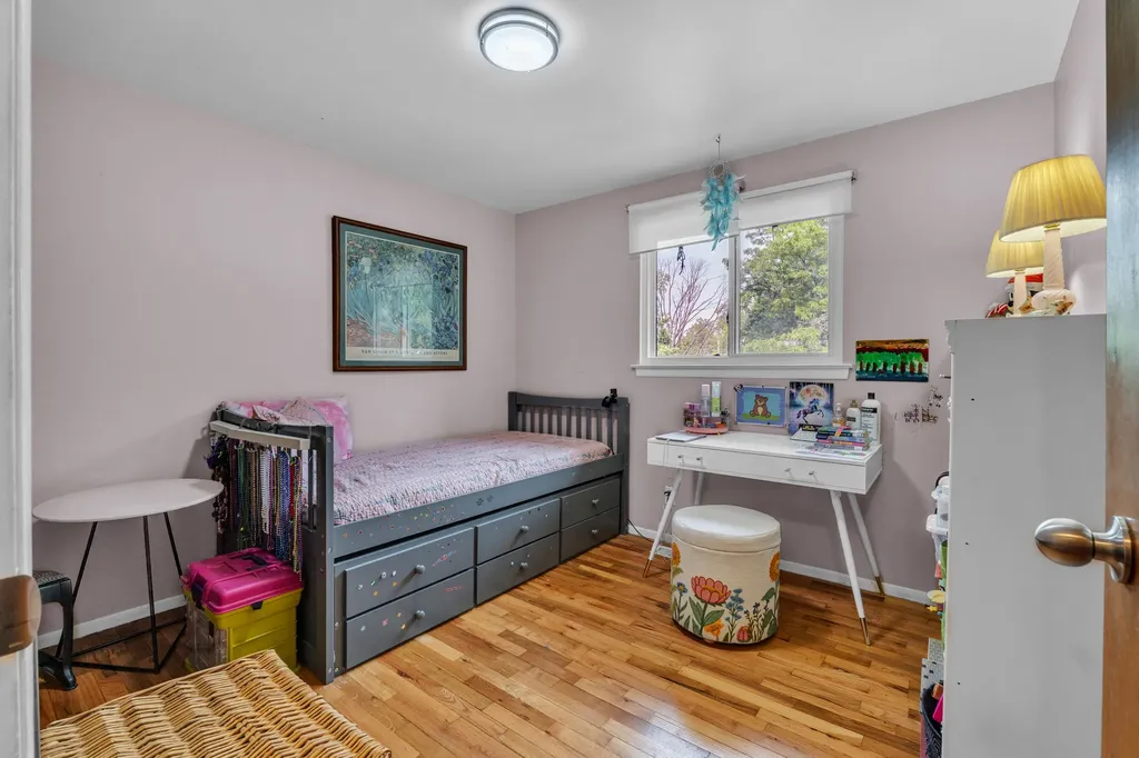 2350 Hilldale Drive Ann Arbor City MI 48105