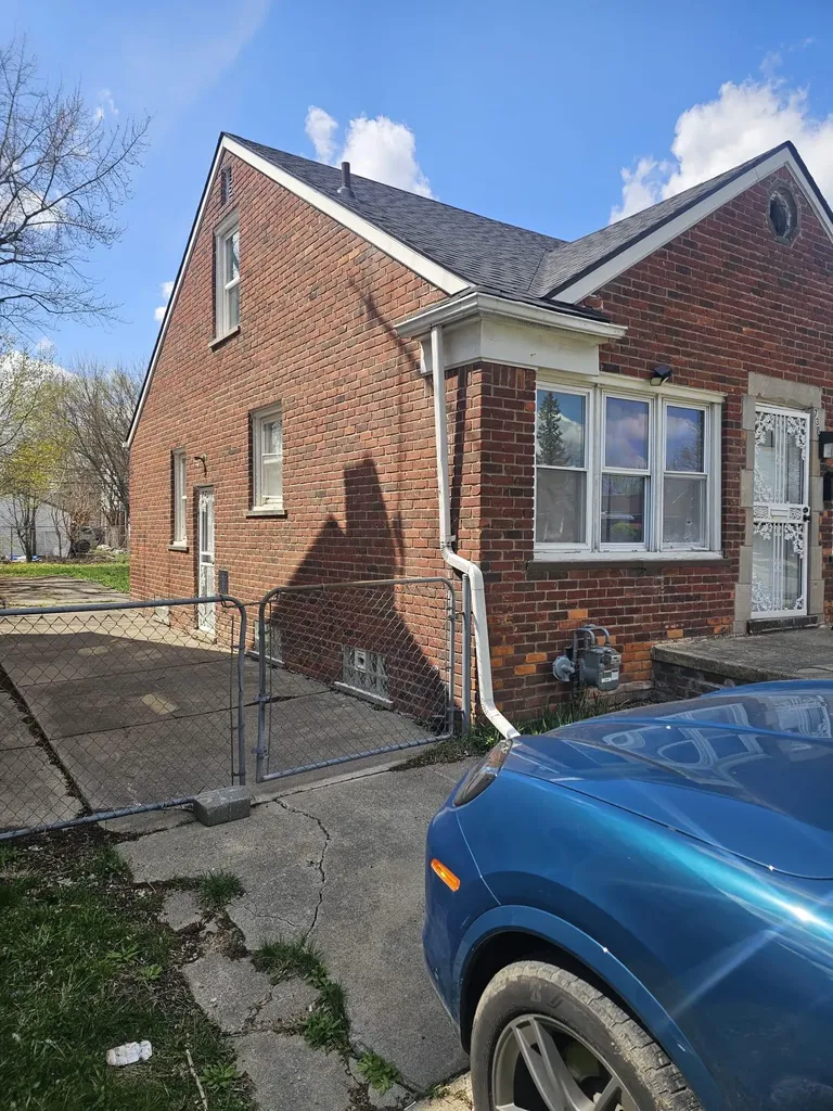 7387 Minock Street Detroit City MI 48228