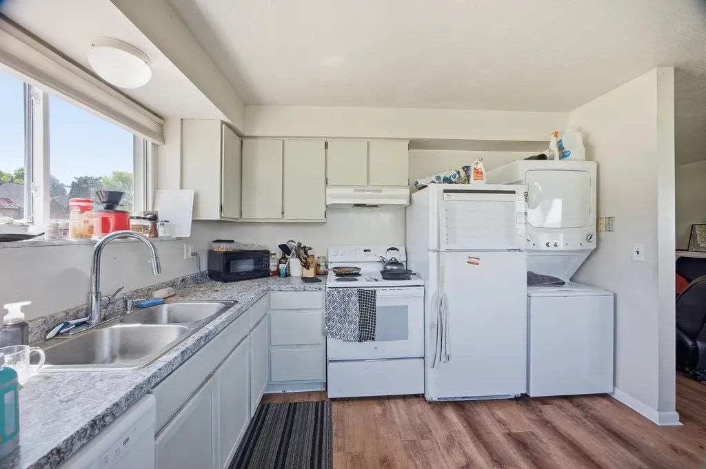 1680 Tudor Drive Ann Arbor City MI 48103