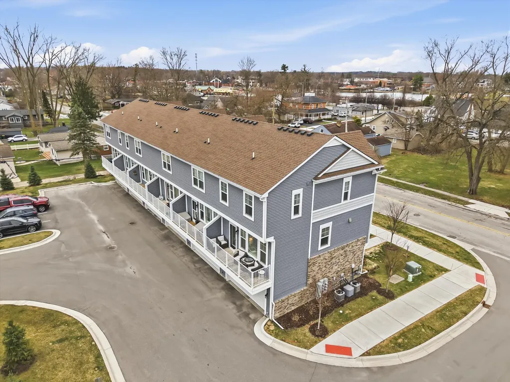 485 Jenny Way Brighton City MI 48116