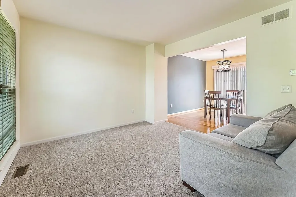 8876 Tamarack Lane Ypsilanti Charter Township MI 48197