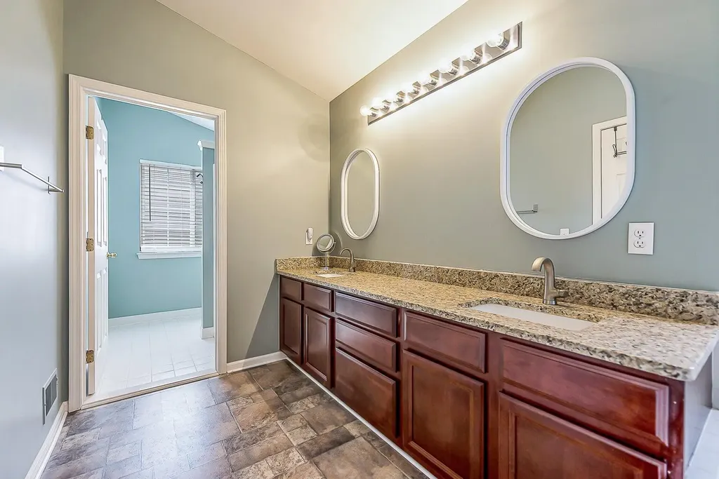 8876 Tamarack Lane Ypsilanti Charter Township MI 48197