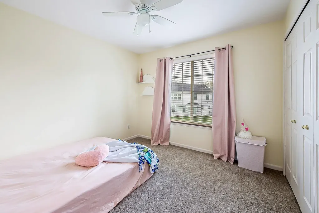 8876 Tamarack Lane Ypsilanti Charter Township MI 48197