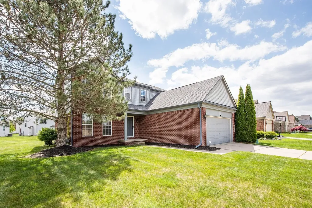 8876 Tamarack Lane Ypsilanti Charter Township MI 48197