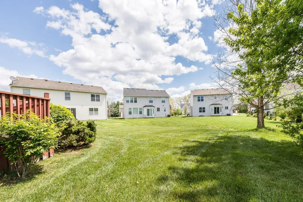 8876 Tamarack Lane Ypsilanti Charter Township MI 48197