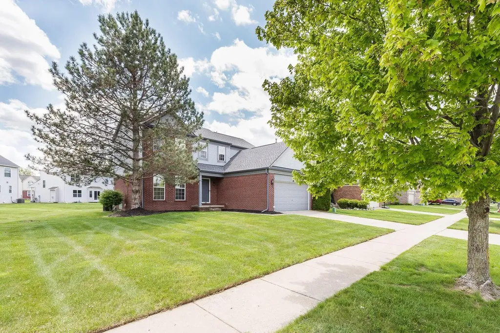 8876 Tamarack Lane Ypsilanti Charter Township MI 48197